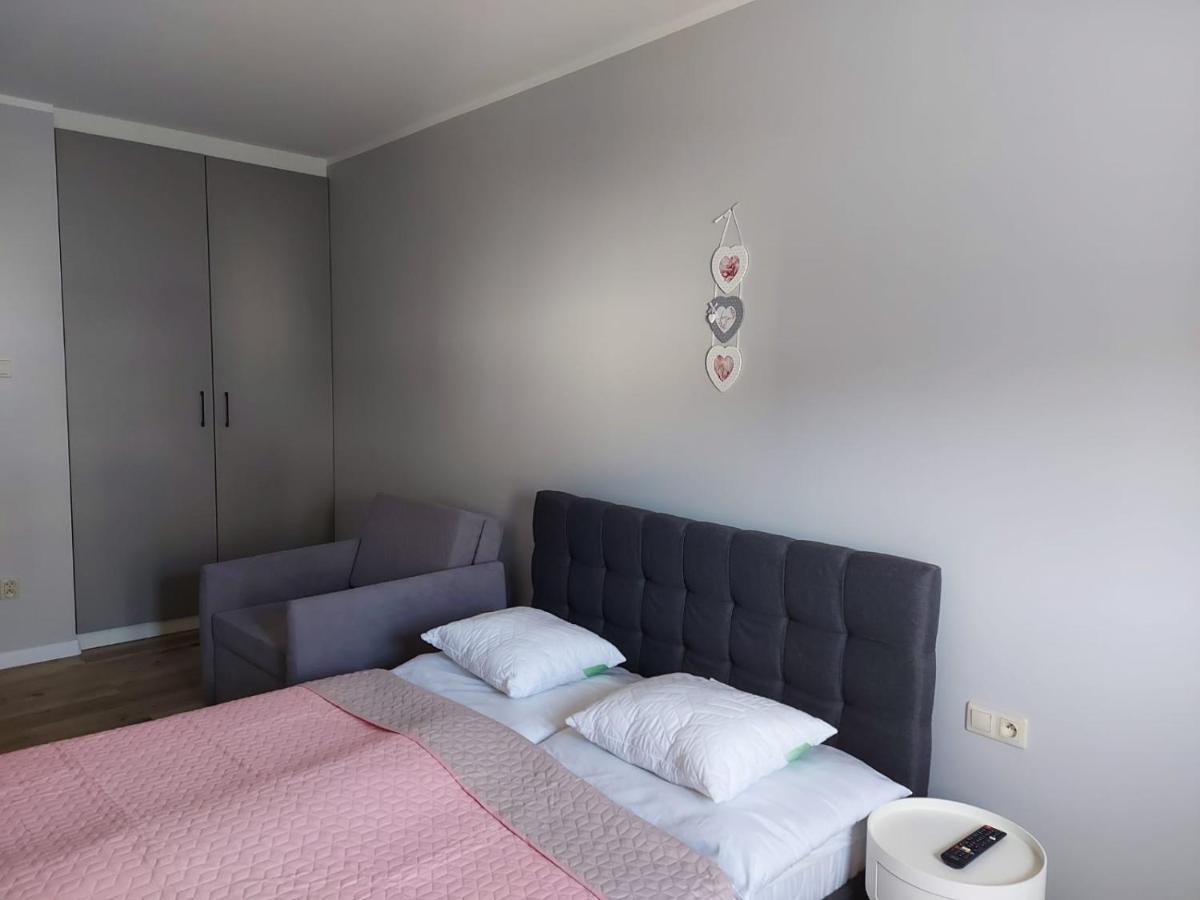 Apartamenty Z Tarasami "Mietowy Spokoj 15" "Romantyczna Szarosc 16" "Niebieska Elegancja 17" Maksymalnie Dla 6 Osob Pobierowo Eksteriør billede