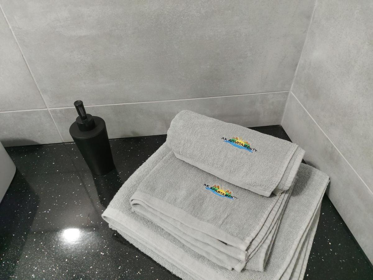 Apartamenty Z Tarasami "Mietowy Spokoj 15" "Romantyczna Szarosc 16" "Niebieska Elegancja 17" Maksymalnie Dla 6 Osob Pobierowo Eksteriør billede